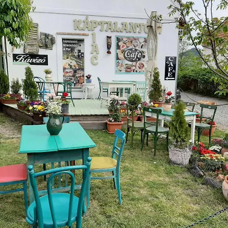 Piac Vendeghaz 3* Kaptalantoti