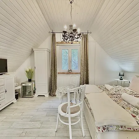 Piac Vendeghaz 3* Kaptalantoti